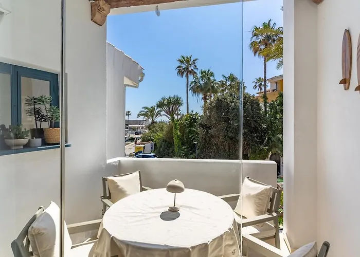 Modern In Cabopino Port Apartmán *