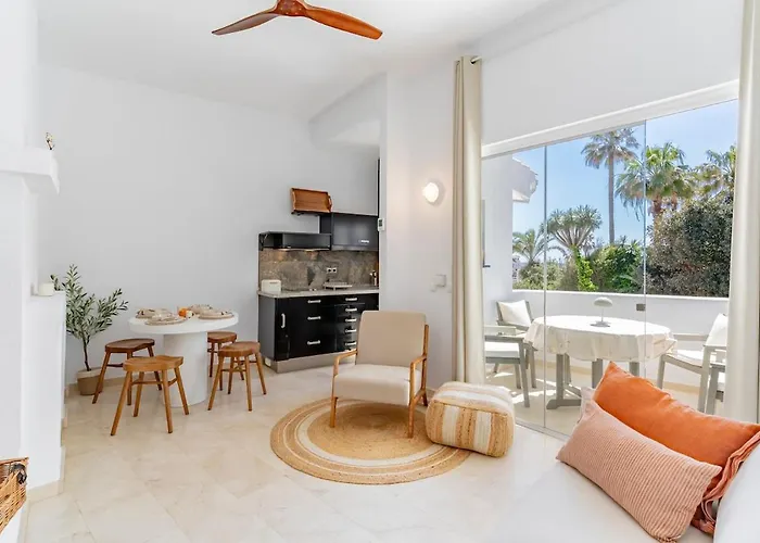 Modern In Cabopino Port Apartmán Marbella