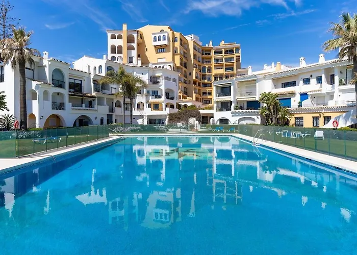 דירה Modern In Cabopino Port *